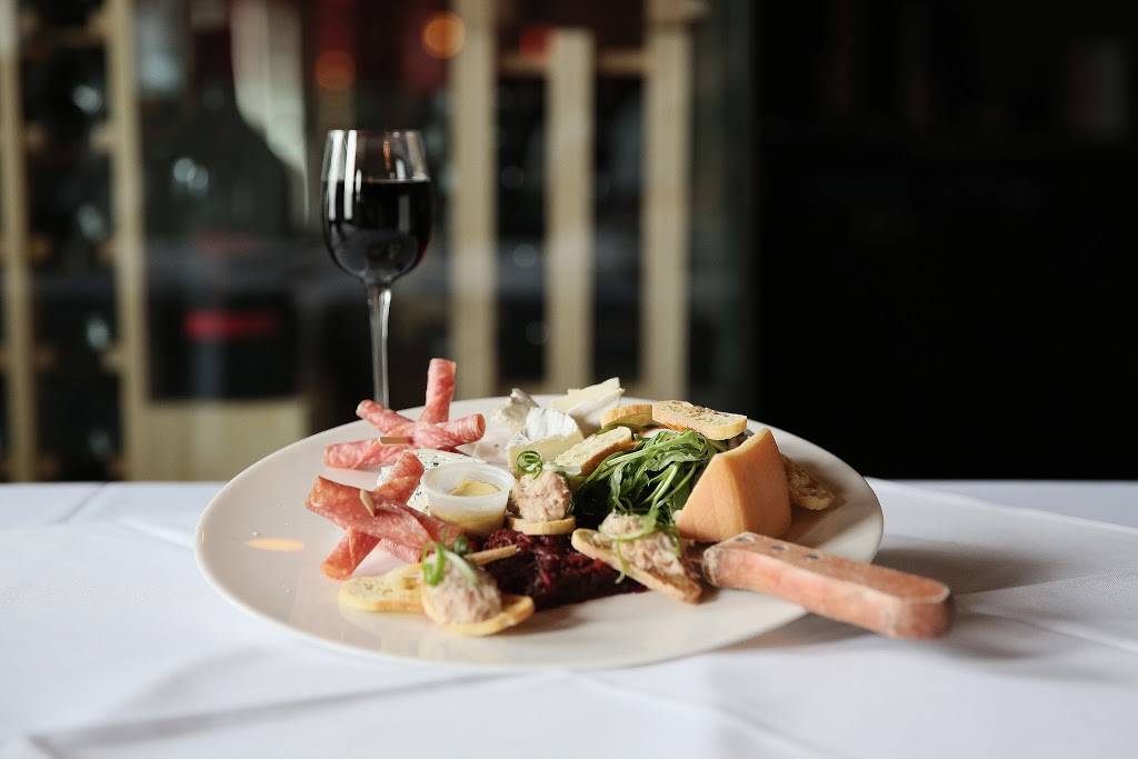 Dez Taverne Urbaine | restaurant | 19 Rue Isabella, Salaberry-de-Valleyfield, QC J6T 4Z1, Canada | 4507470330 OR +1 450-747-0330