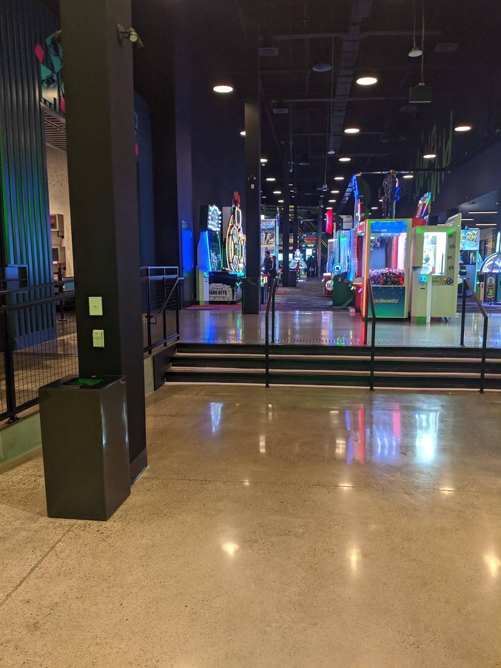 Playdium | restaurant | 20 Biscayne Crescent, Brampton, ON L6W 4S1, Canada | 9057699070 OR +1 905-769-9070