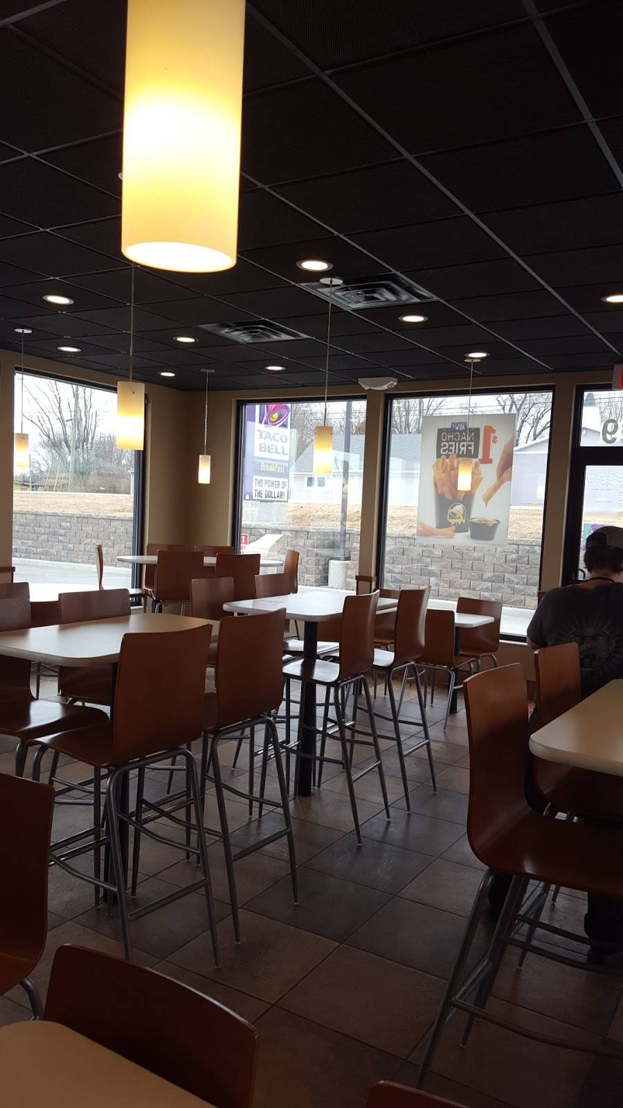 Taco Bell | meal takeaway | 1319 E Hackberry St, Salem, IN 47167, USA | 8128832924 OR +1 812-883-2924