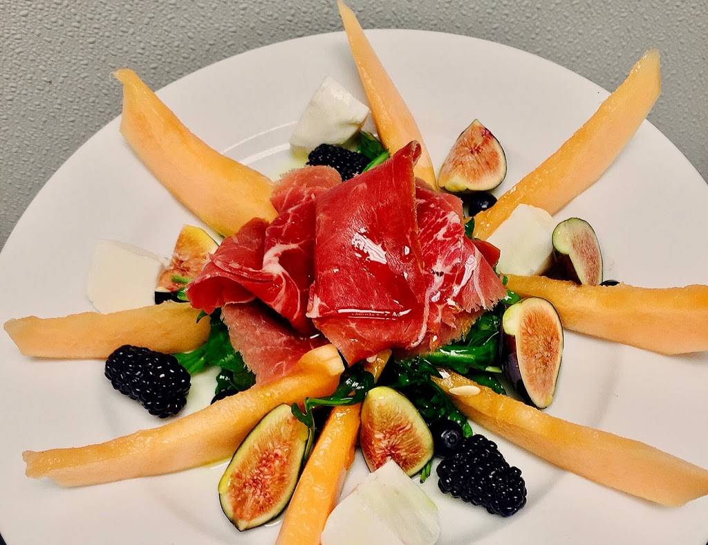 Fellini Cafe Newtown Square | restaurant | 3541 West Chester Pike, Newtown Square, PA 19073, USA | 6103536131 OR +1 610-353-6131