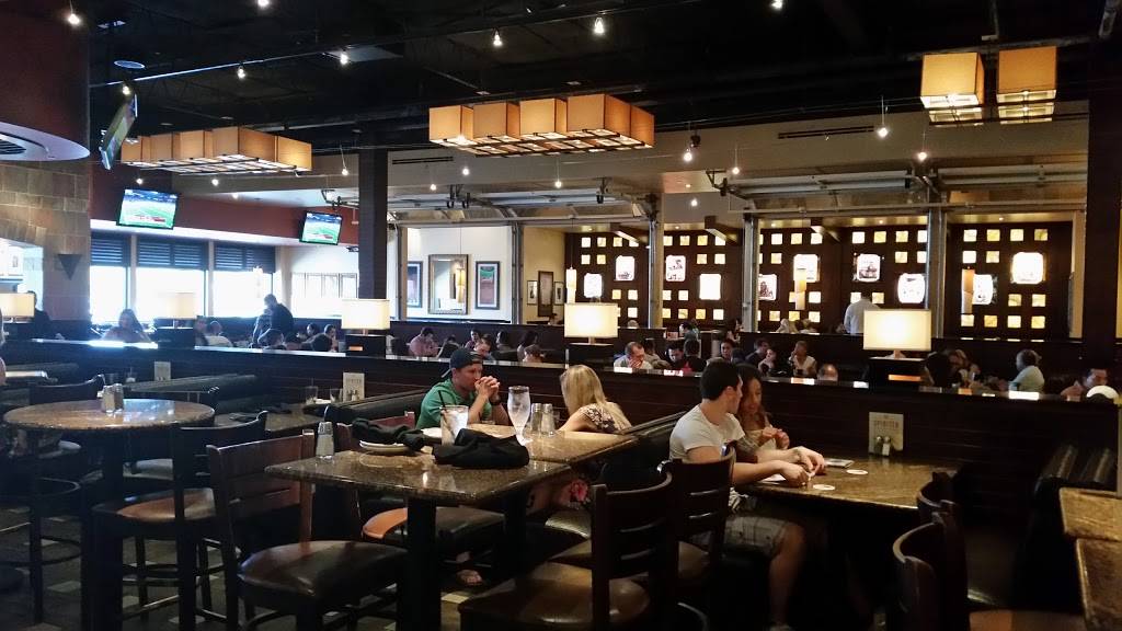 BJs Restaurant & Brewhouse | restaurant | 555 Broadway Ste 1019, Chula Vista, CA 91910, USA | 6195912490 OR +1 619-591-2490