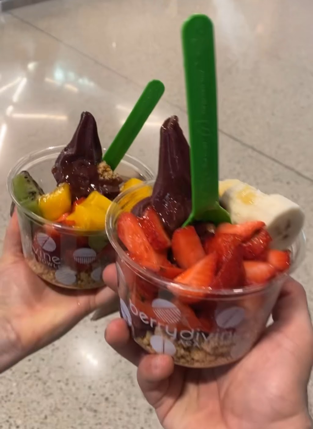 Berry Divine Acai Bowls | restaurant | Terminal 4, 3400 Sky Hbr Blvd Level 3, Phoenix, AZ 85034, USA | 7084093200 OR +1 708-409-3200
