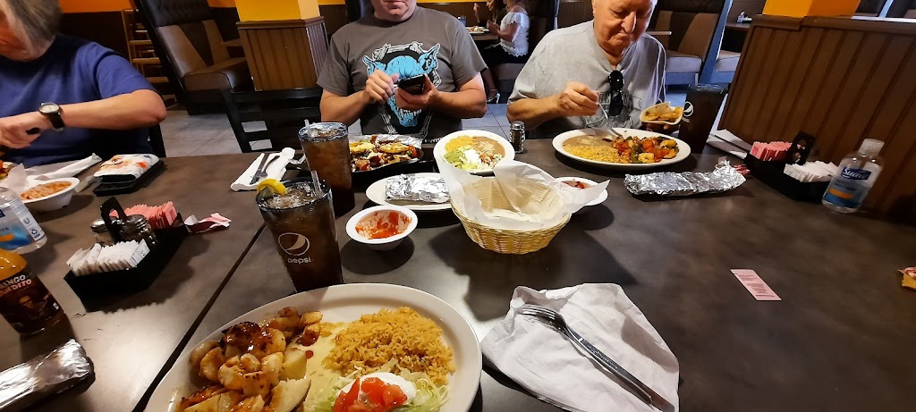 La Troje | restaurant | 116 E Herrick Ave, Wellington, OH 44090, USA | 4408280044 OR +1 440-828-0044