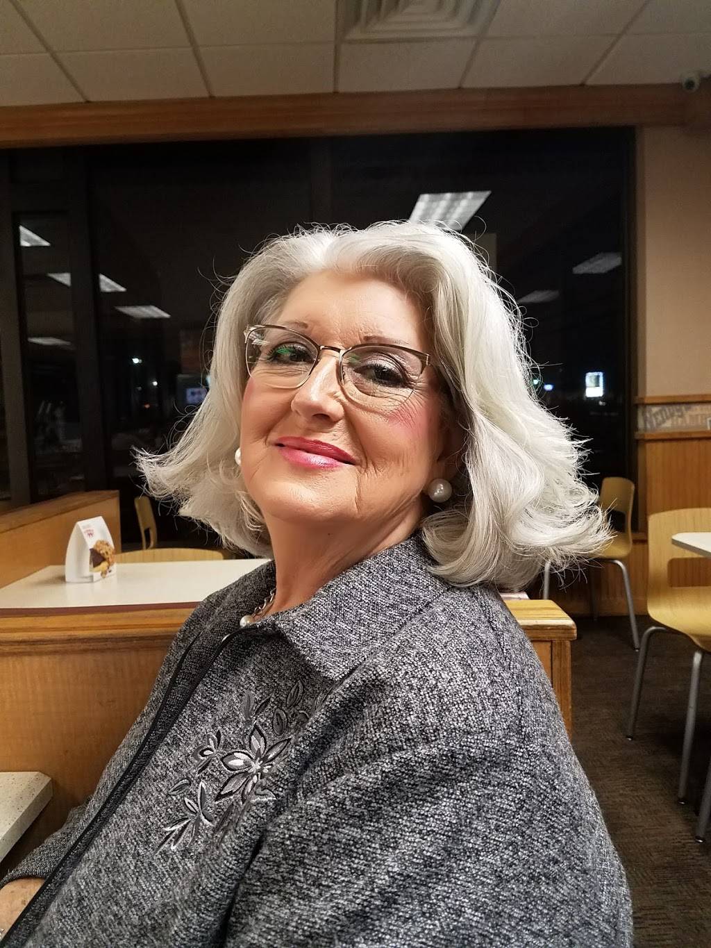 Wendys | restaurant | 1646 S Highland Ave, Jackson, TN 38301, USA | 7314249605 OR +1 731-424-9605