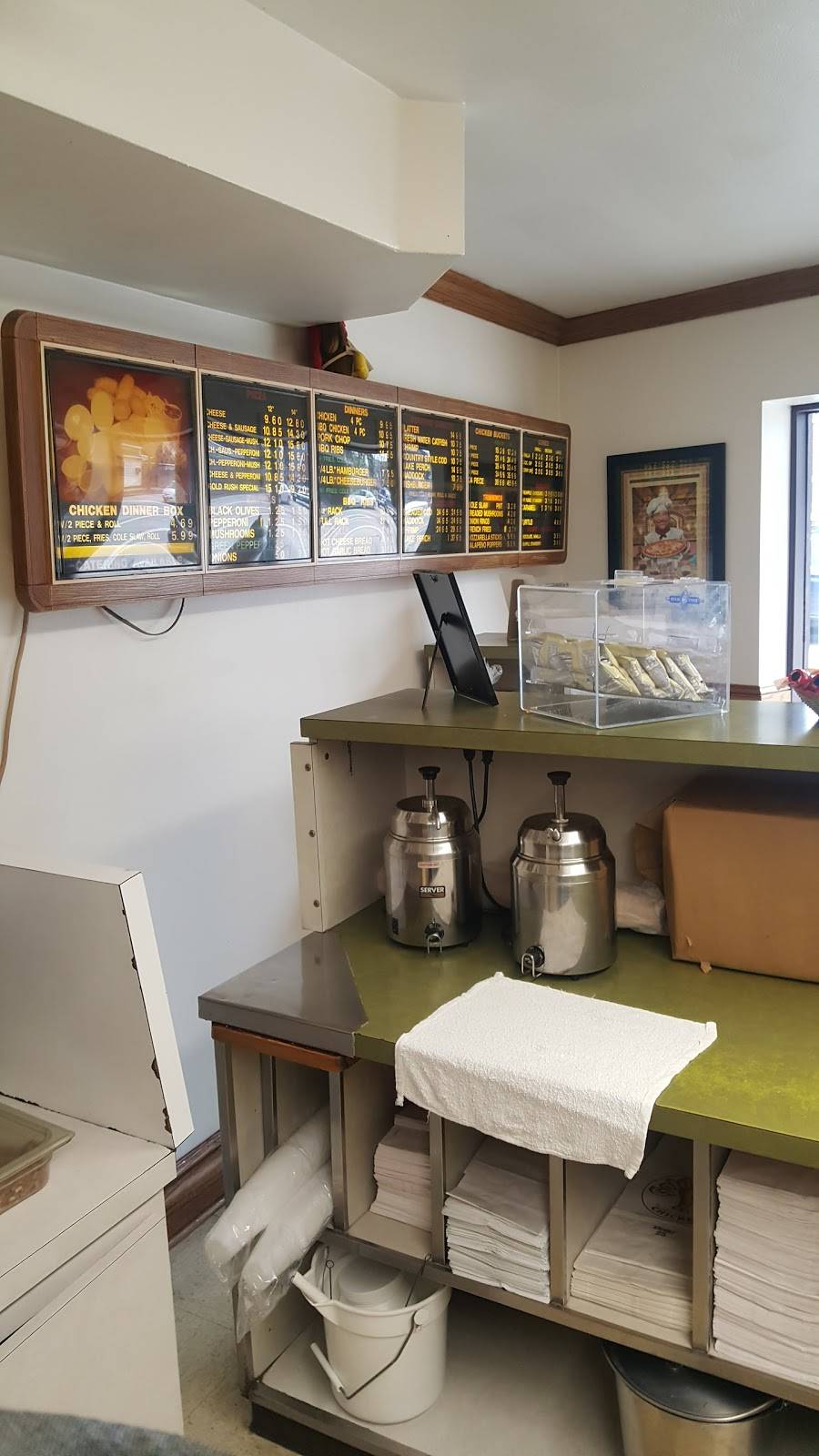 Gold Rush Chicken Carry Out | restaurant | 3500 S Howell Ave, Milwaukee, WI 53207, USA | 4144814010 OR +1 414-481-4010