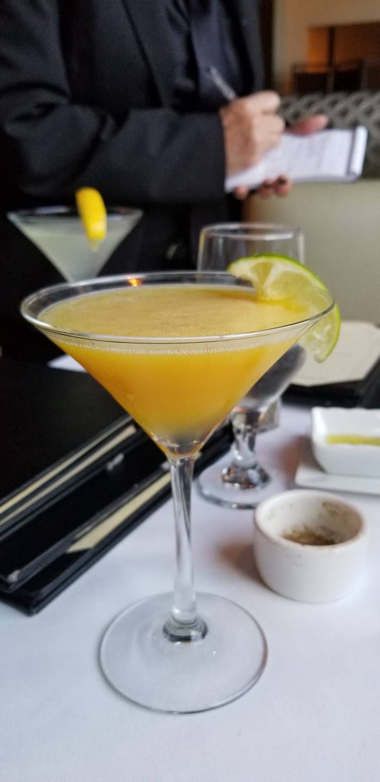 Shallots Bistro | restaurant | 7016 Carpenter Rd, Skokie, IL 60077, USA | 8476773463 OR +1 847-677-3463