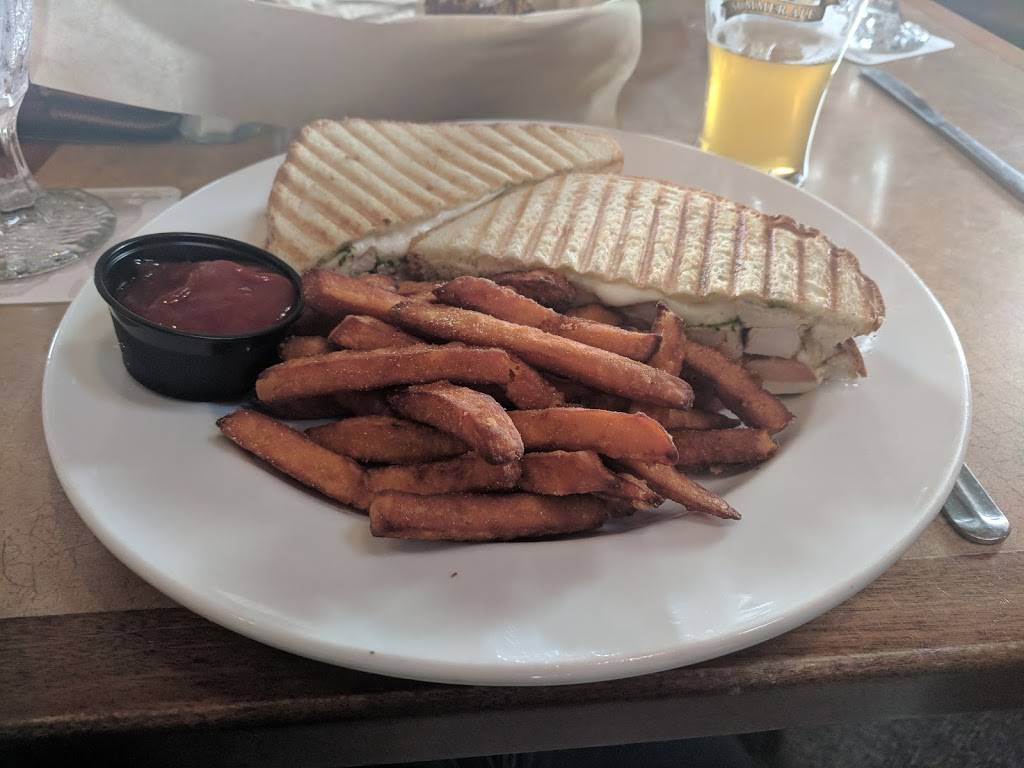 The Coach Stop | restaurant | 176 Mammoth Rd, Londonderry, NH 03053, USA | 6034372022 OR +1 603-437-2022