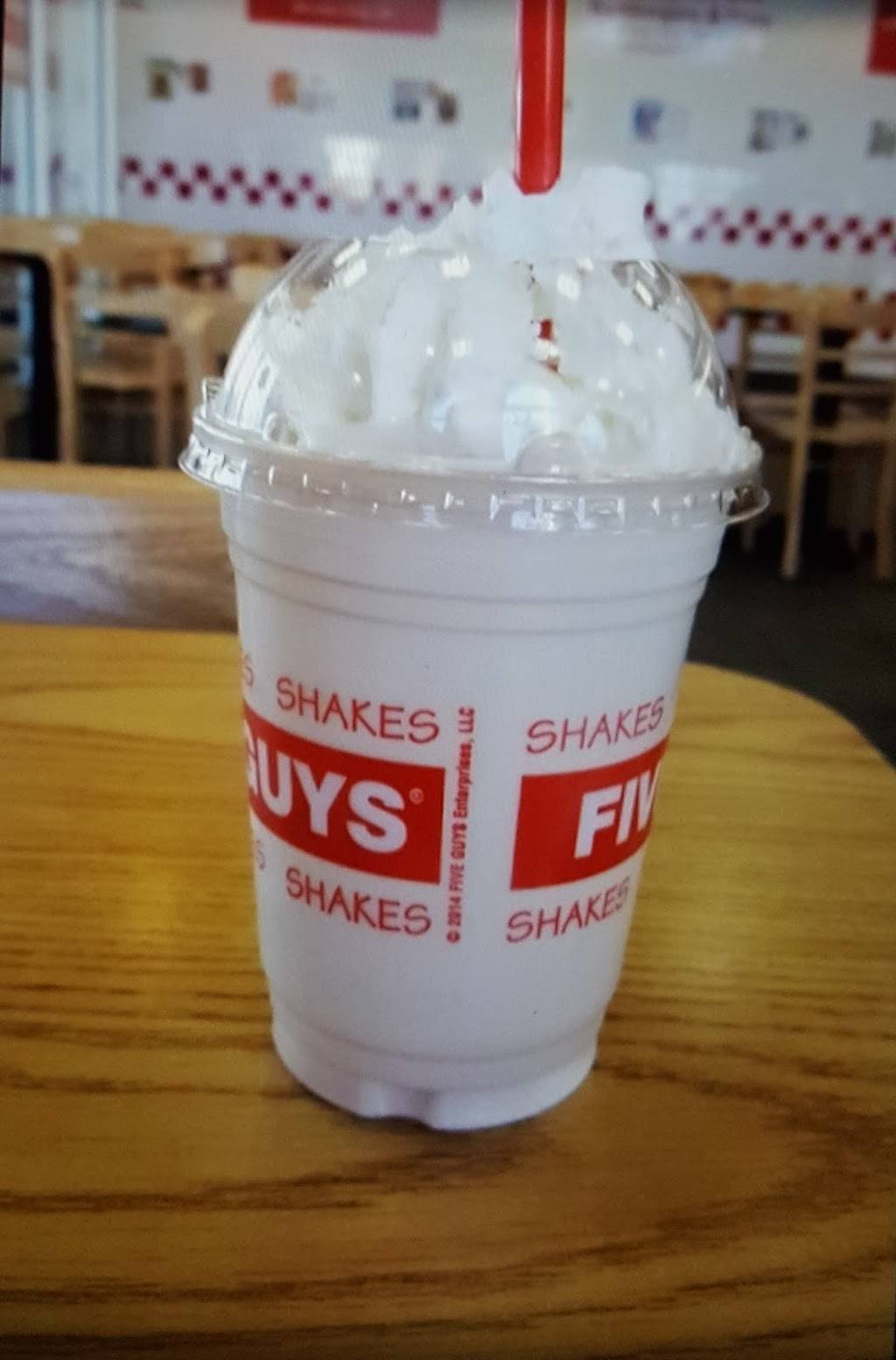 Five Guys | meal takeaway | 7 Warren St, Randolph, MA 02368, USA | 7819630600 OR +1 781-963-0600