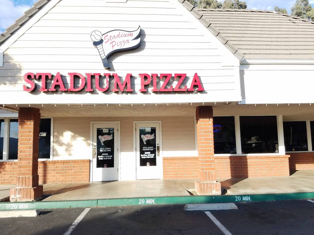 Stadium Pizza | restaurant | 27314 Jefferson Ave, Temecula, CA 92590, USA | 9512962400 OR +1 951-296-2400
