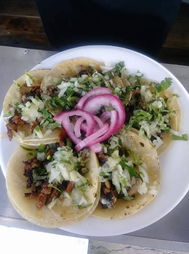 Tacos Chilo estilo chilango | restaurant | 1109 S Walton Walker Blvd, Dallas, TX 75211, USA | 2149898768 OR +1 214-989-8768