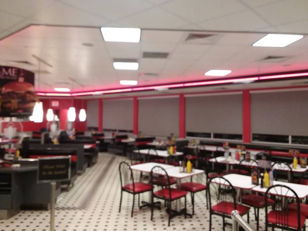 Steak n Shake | restaurant | 1330 E Pershing Rd, Decatur, IL 62526, USA | 2178773231 OR +1 217-877-3231