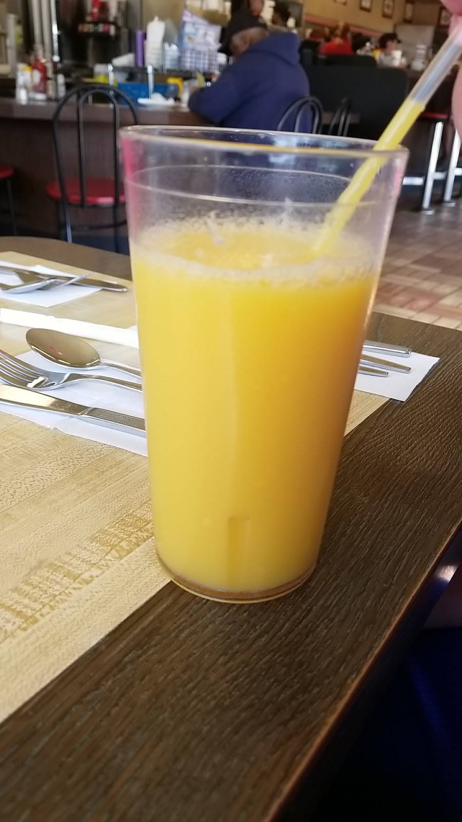 Waffle House | meal takeaway | 8185 E Main St, Ridgeland, SC 29936, USA | 8437264667 OR +1 843-726-4667