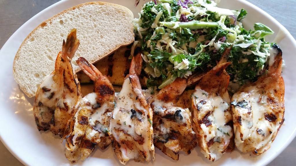 California Fish Grill | restaurant | 1530 Camino De La Reina, San Diego, CA 92108, USA | 6195418723 OR +1 619-541-8723