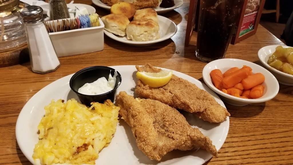Cracker Barrel Old Country Store | restaurant | 980 E Ash St, Piqua, OH 45356, USA | 9377736605 OR +1 937-773-6605