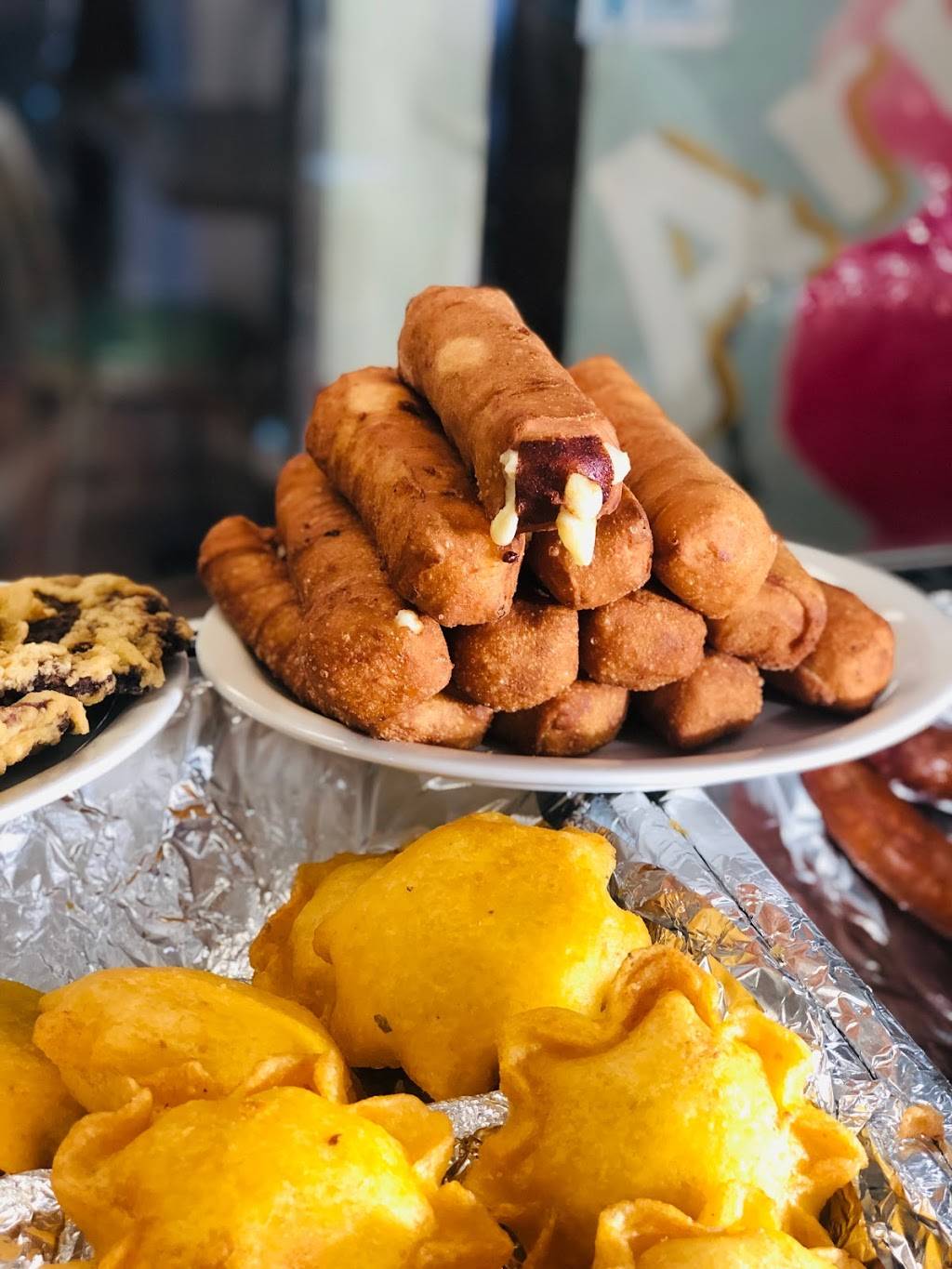 El Rinconcito Colombiano | restaurant | 226 Sumner St, Boston, MA 02128, USA | 8572660623 OR +1 857-266-0623