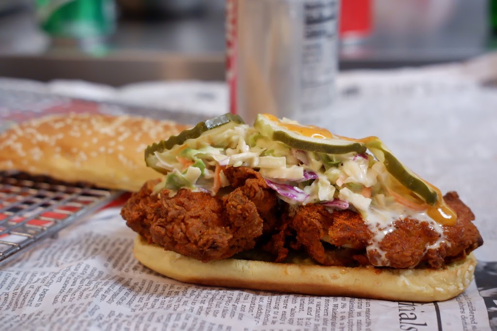 Holy Chix Hot Chicken | meal takeaway | 358 W 38th St, Los Angeles, CA 90037, USA | 3235245955 OR +1 323-524-5955