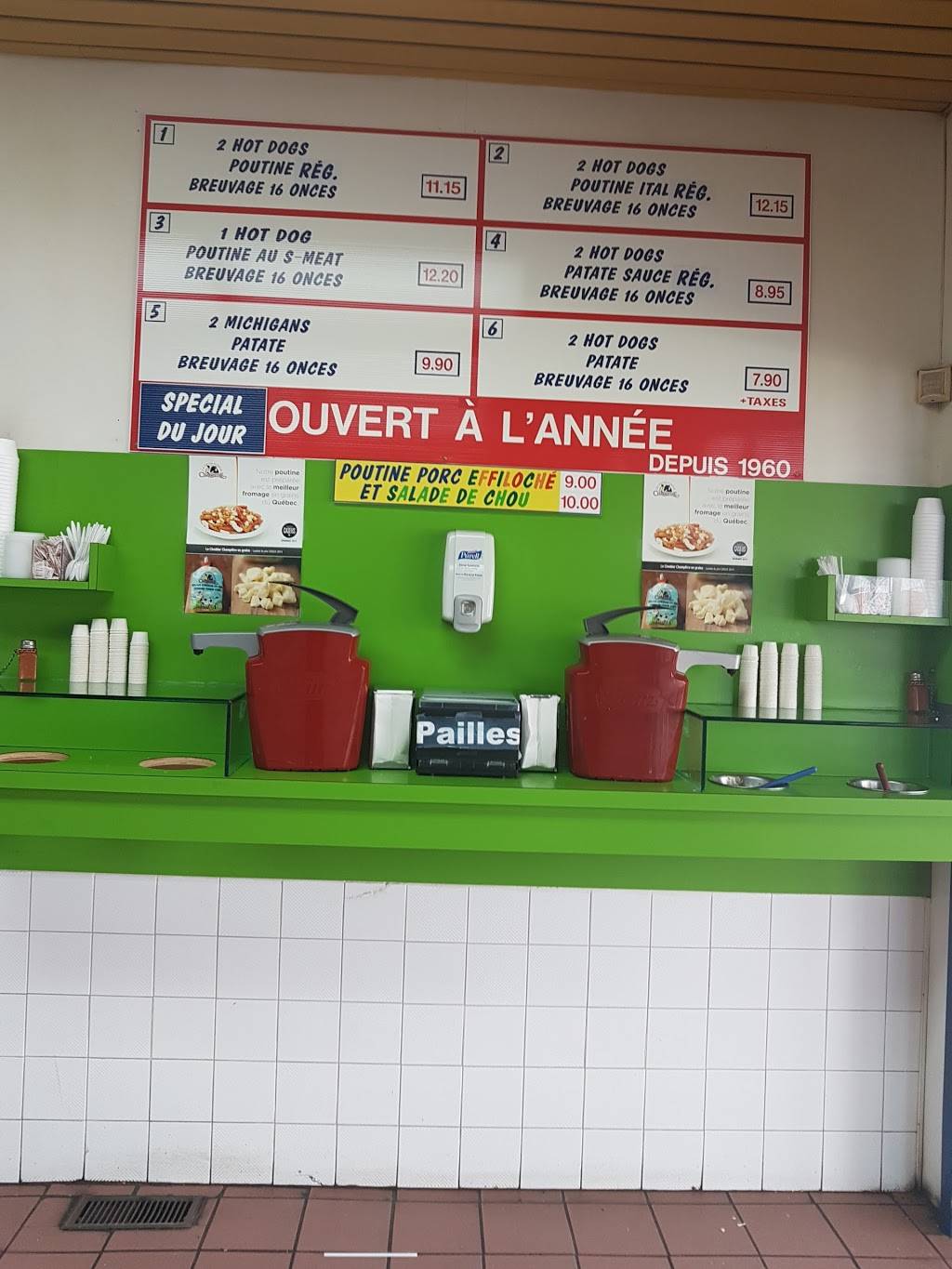 Anjou Patates | restaurant | 8100 Boul Henri-Bourassa E, Anjou, QC H1E 1P3, Canada | 5146484030 OR +1 514-648-4030