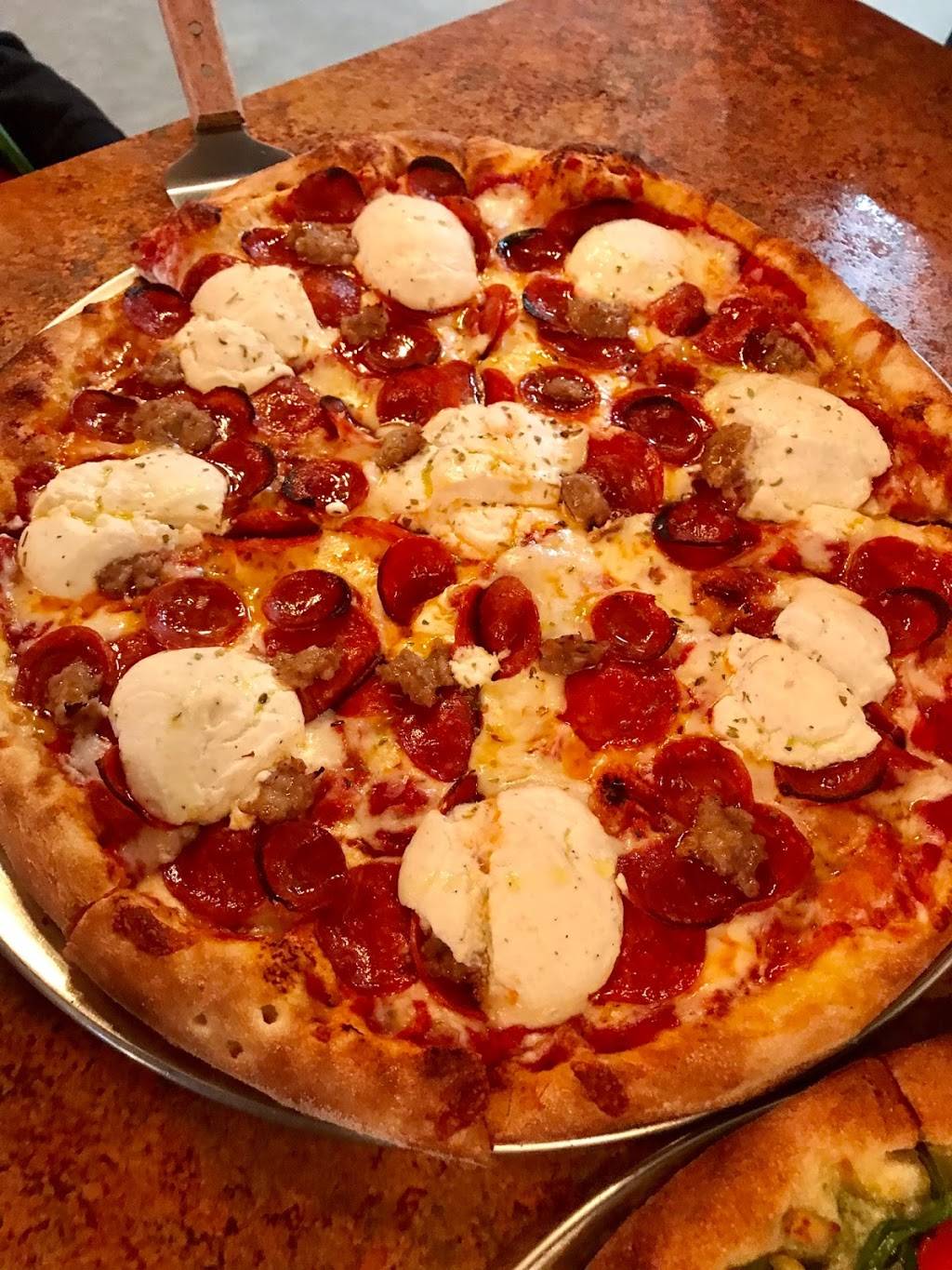 Kustom Krust Brick Oven Pizza and Wings | restaurant | 755 Hammett Bridge Rd, Greer, SC 29650, USA | 8643832000 OR +1 864-383-2000