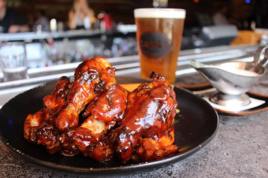 Tap42 Boca | restaurant | 5050 Town Center Cir #247, Boca Raton, FL 33486, USA | 5612355819 OR +1 561-235-5819