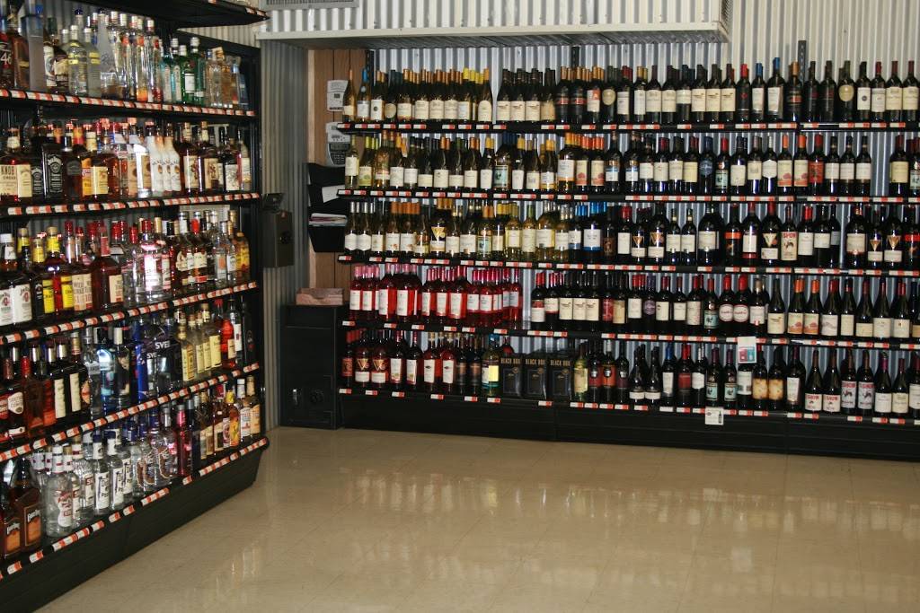 Earls Cajun Market | restaurant | 510 Verot School Rd, Lafayette, LA 70508, USA | 3372375501 OR +1 337-237-5501