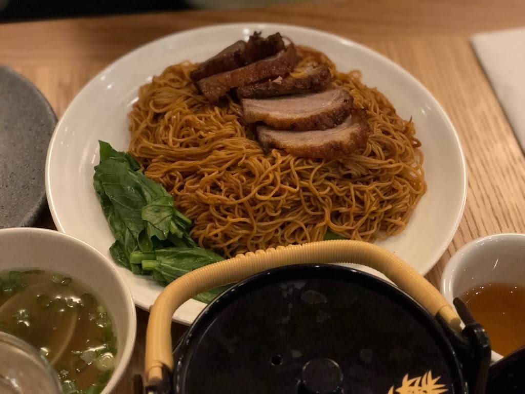 Phat Phat | restaurant | 17 S Roselle Rd, Schaumburg, IL 60193, USA | 8472502345 OR +1 847-250-2345