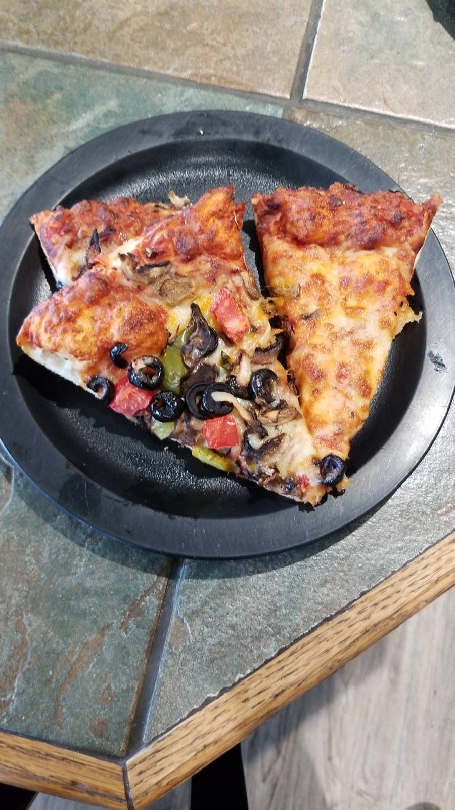 Round Table Pizza | meal delivery | 10415 Tierrasanta Blvd, San Diego, CA 92124, USA | 8582773111 OR +1 858-277-3111