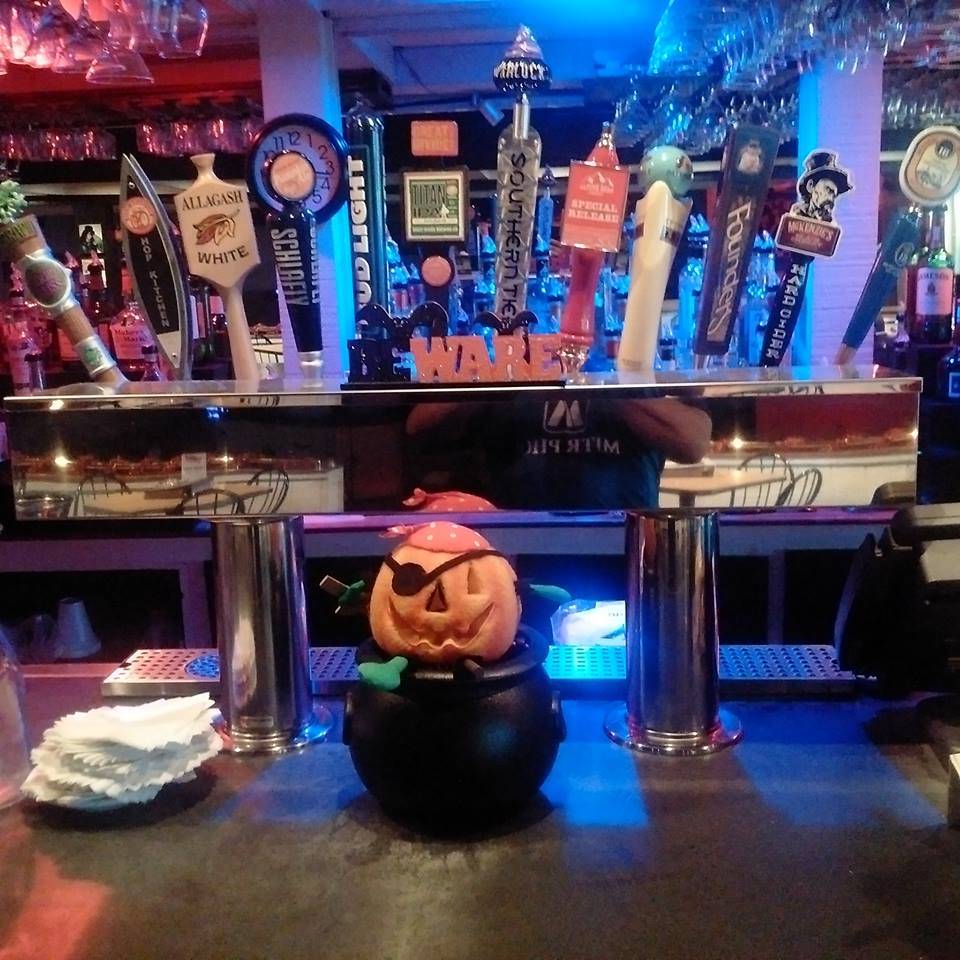 Wanna Bs Karaoke Club & Restaurant | night club | 2880 Virginia Beach Blvd, Virginia Beach, VA 23452, USA | 7573405671 OR +1 757-340-5671