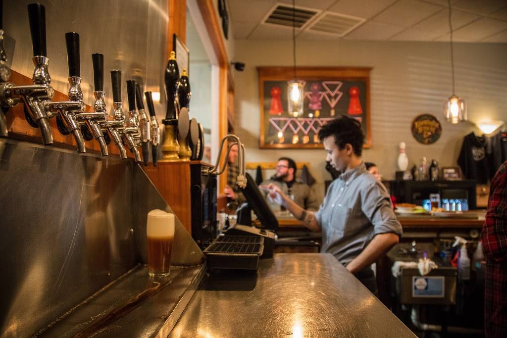 Lennies and the Bloomington Brewing Co. Brewpub | restaurant | 1795 E 10th St, Bloomington, IN 47408, USA | 8123232112 OR +1 812-323-2112