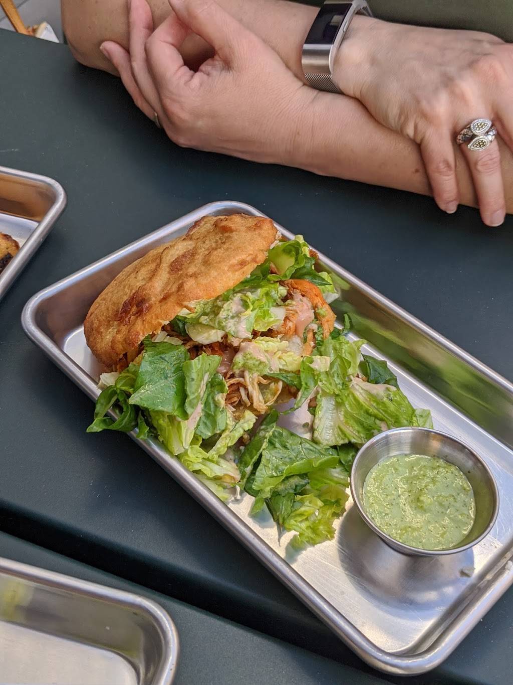 El Arepon | restaurant | 3618 Farnam St, Omaha, NE 68131, USA | 4024038146 OR +1 402-403-8146