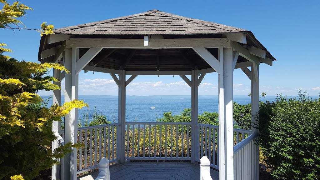 Lombardis On the Sound | restaurant | 44 Fairway Dr, Port Jefferson, NY 11777, USA | 6314731440 OR +1 631-473-1440