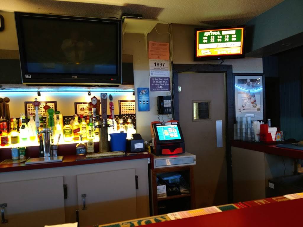 Moonraker Restaurant & Lounge | restaurant | 14490 Beadle Lake Road, (I-94, Exit 100), Battle Creek, MI 49014, USA | 2699627779 OR +1 269-962-7779