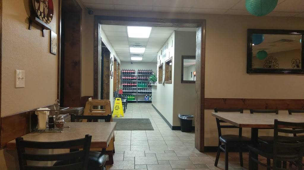 Lances Pizza & Subs | restaurant | 510 W Main St, Waverly, TN 37185, USA | 9312964455 OR +1 931-296-4455