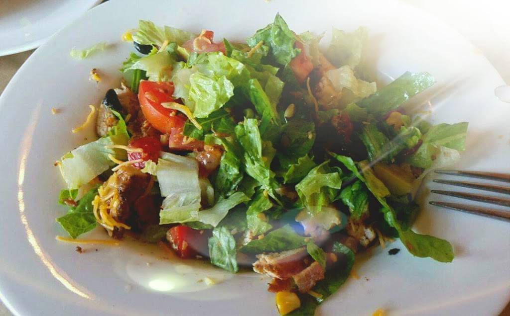 Little Rickys Rib Joint | restaurant | 2327, 540 Lincoln Ave, Winnetka, IL 60093, USA | 8477841444 OR +1 847-784-1444