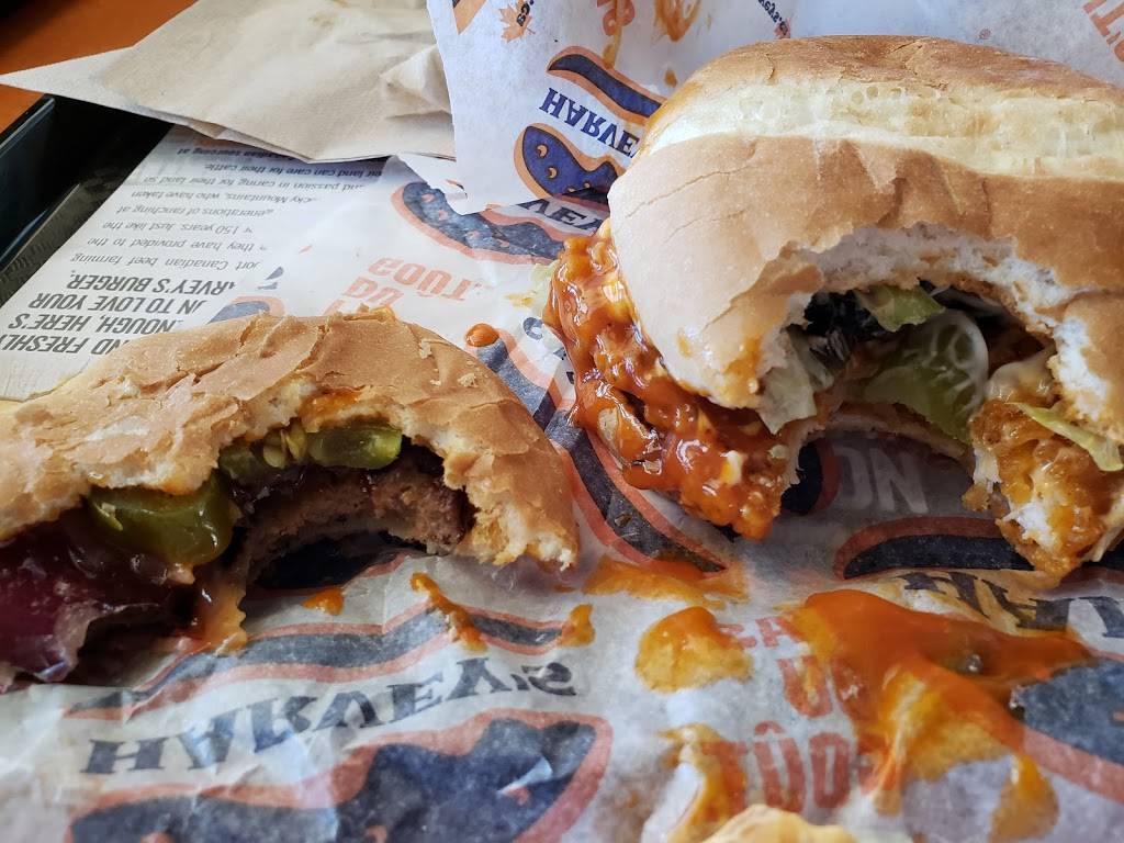 Harveys | restaurant | 6620 Finch Ave W, Etobicoke, ON M9V 5H7, Canada | 4167457500 OR +1 416-745-7500