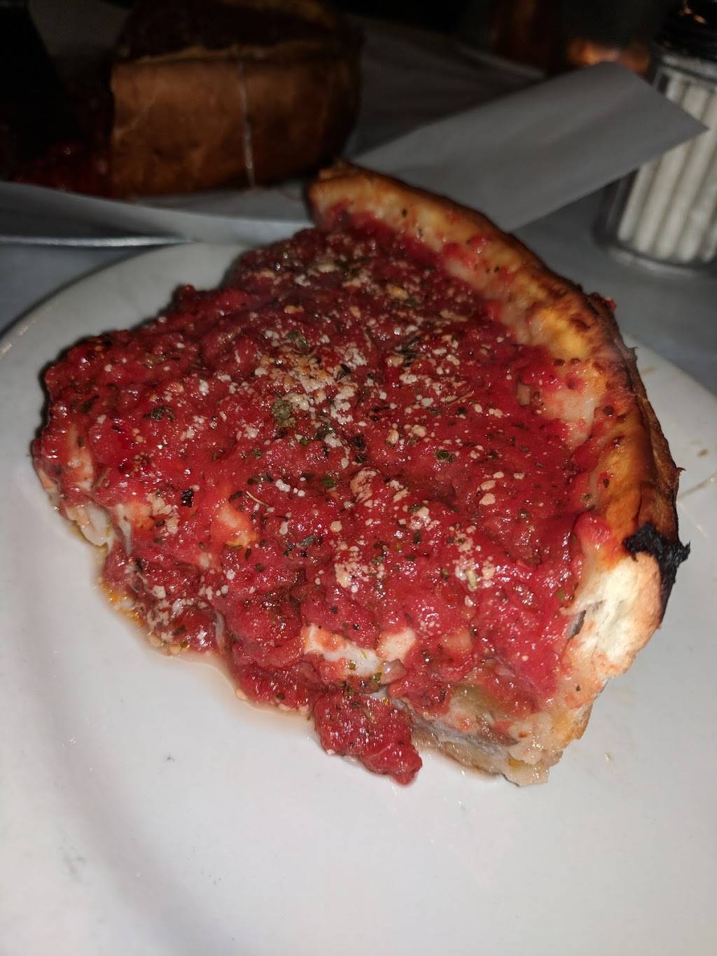 Nancys Pizza | restaurant | 2930 N Broadway, Chicago, IL 60657, USA | 7738831977 OR +1 773-883-1977