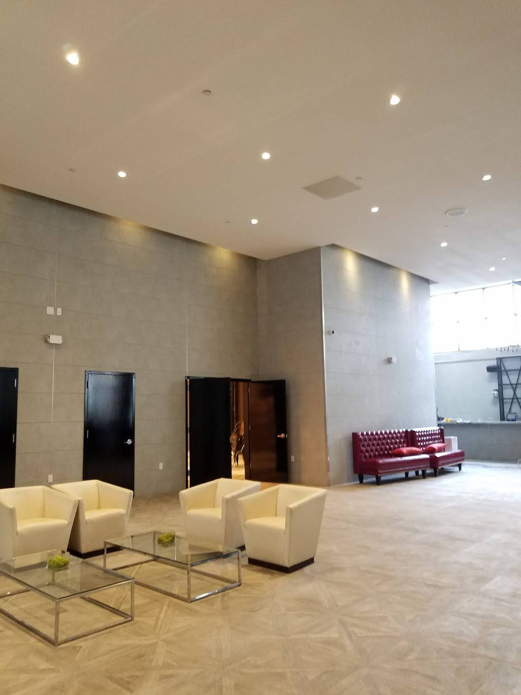 Estate Garden & Grill | restaurant | 8-08 Queens Plaza S, Long Island City, NY 11101, USA | 7182896118 OR +1 718-289-6118