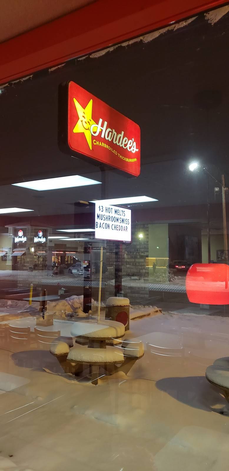 Hardees | restaurant | 1419 38th St, Rock Island, IL 61201, USA | 3097941523 OR +1 309-794-1523