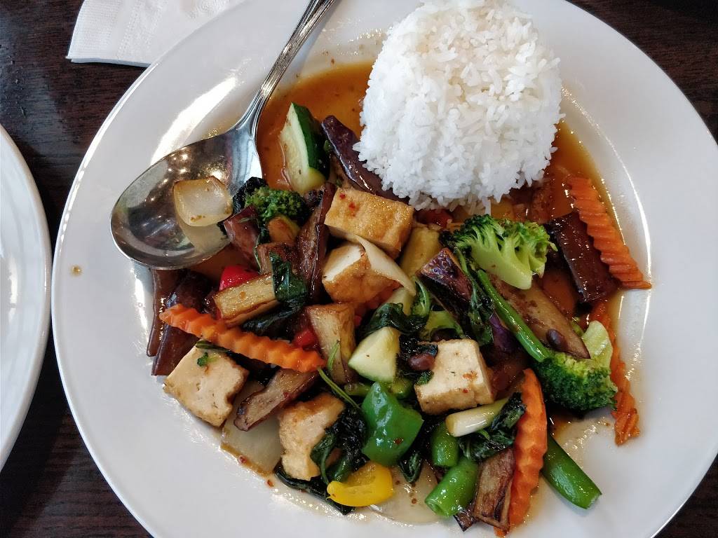 Nine Dang Fine Thai | restaurant | 948 NE Orenco Station Pkwy, Hillsboro, OR 97124, USA | 5035217478 OR +1 503-521-7478