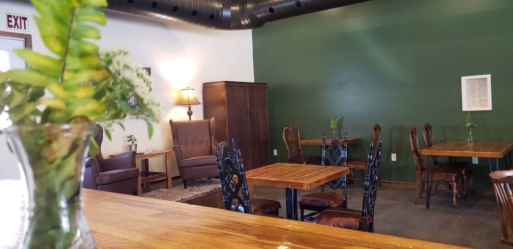 Sterling Cafe | restaurant | 131 S Broadway Ave, Sterling, KS 67579, USA | 6202783099 OR +1 620-278-3099