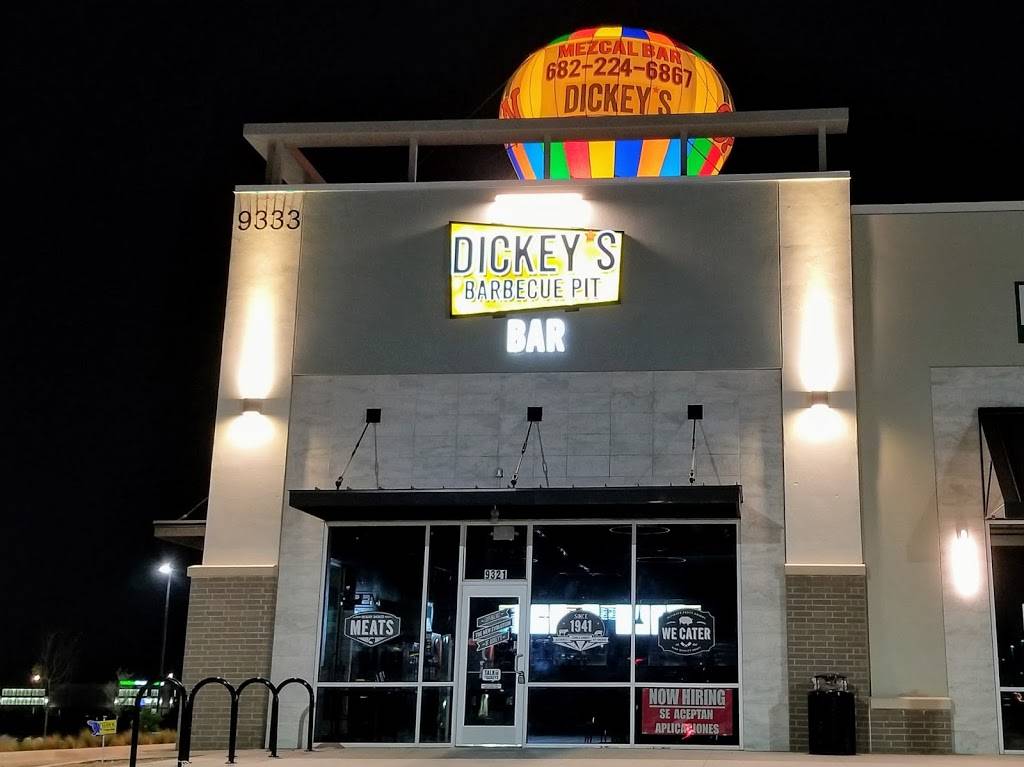 Dickeys Barbecue Pit | restaurant | 9329 N Fwy, Fort Worth, TX 76177, USA | 6822246867 OR +1 682-224-6867