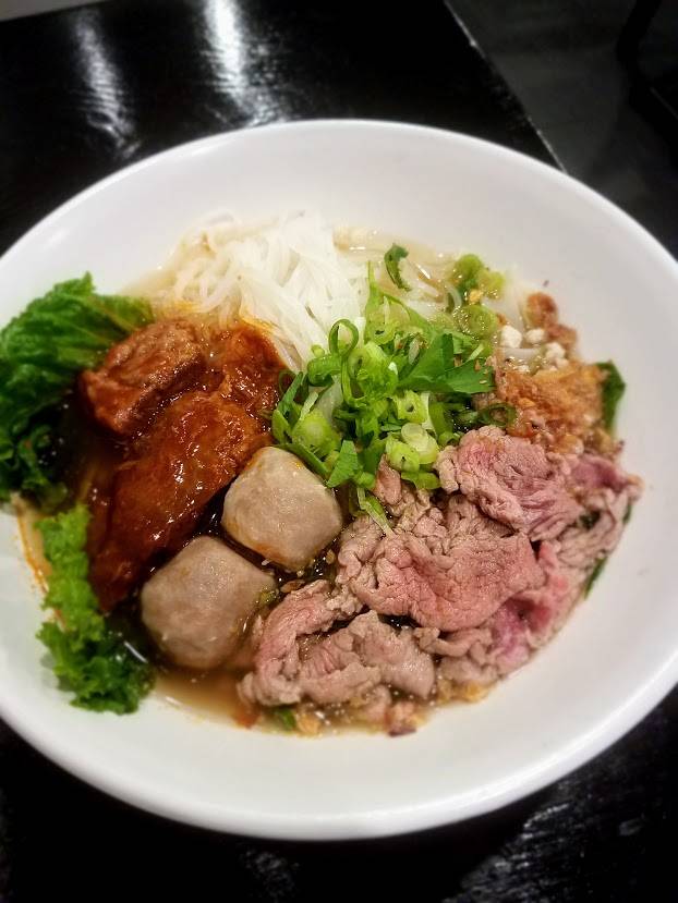 NoodleMii | restaurant | 1345 S Diamond Bar Blvd j, Diamond Bar, CA 91765, USA | 9098957007 OR +1 909-895-7007