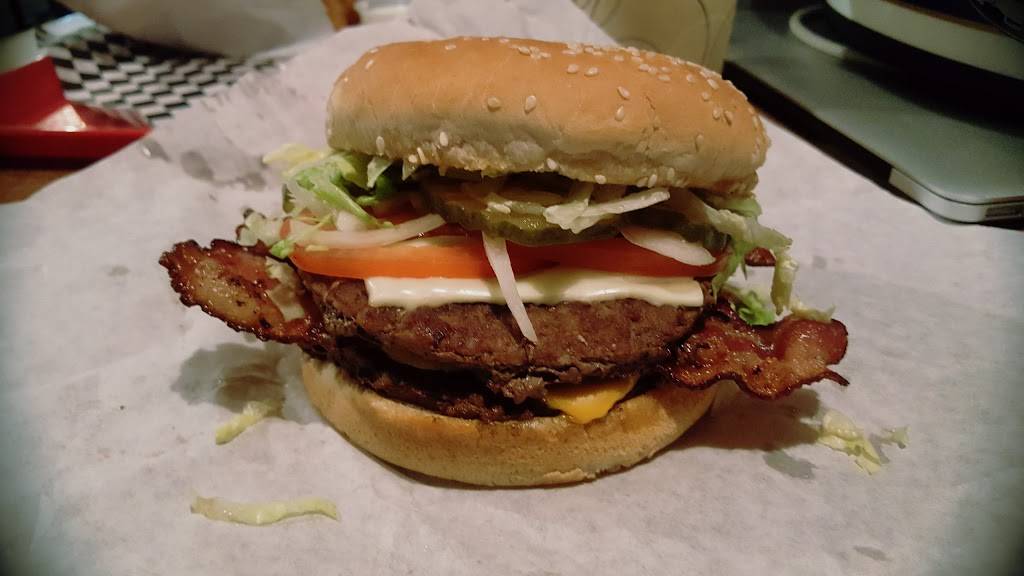 Fast Eddies Moab Meal On Bun | restaurant | 1228 Tully Rd, Modesto, CA 95350, USA | 2095229069 OR +1 209-522-9069