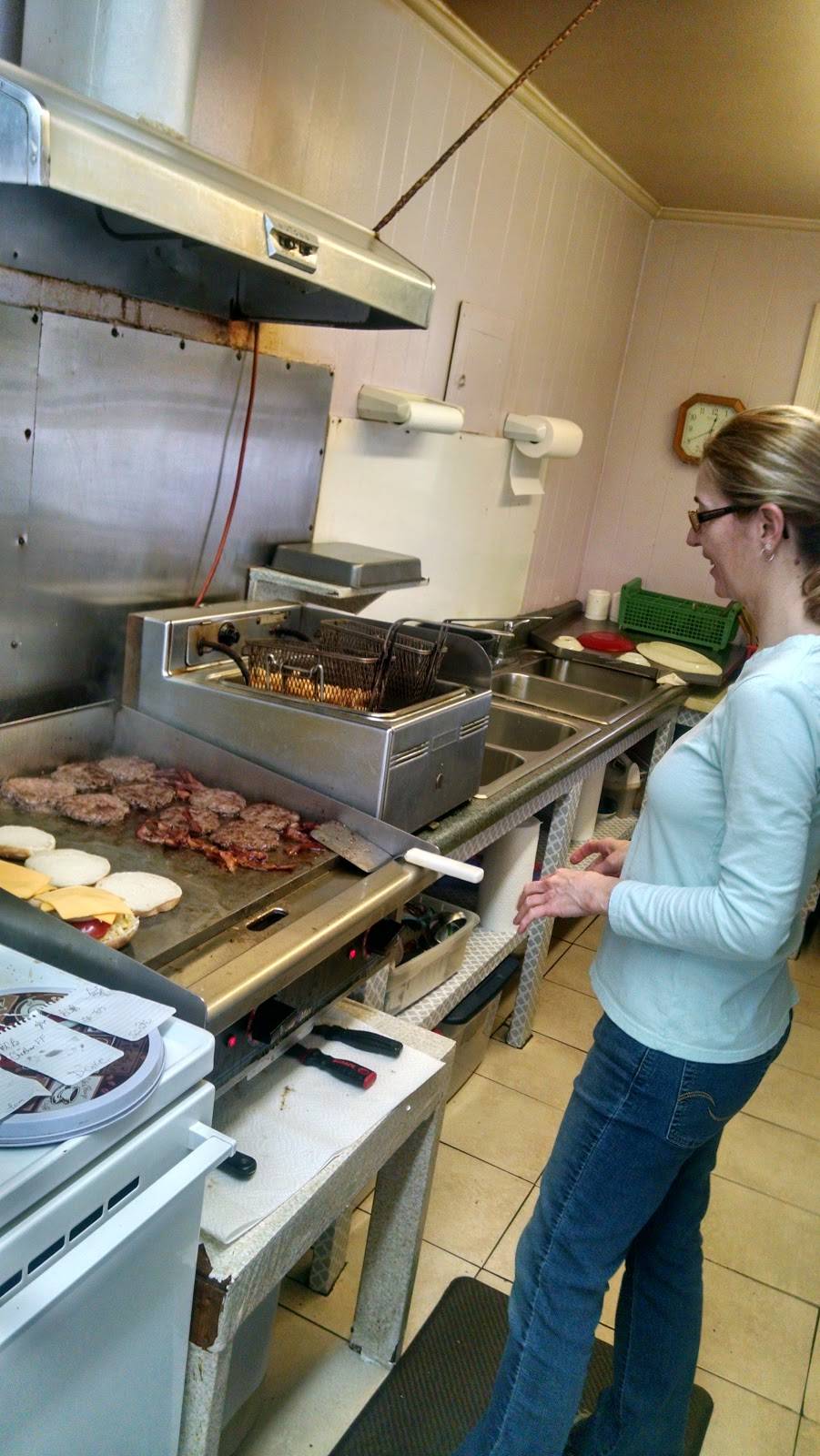 Kays Restaurant | restaurant | 4893 Highway 11 W, Kingsport, TN 37660, USA | 4233233653 OR +1 423-323-3653