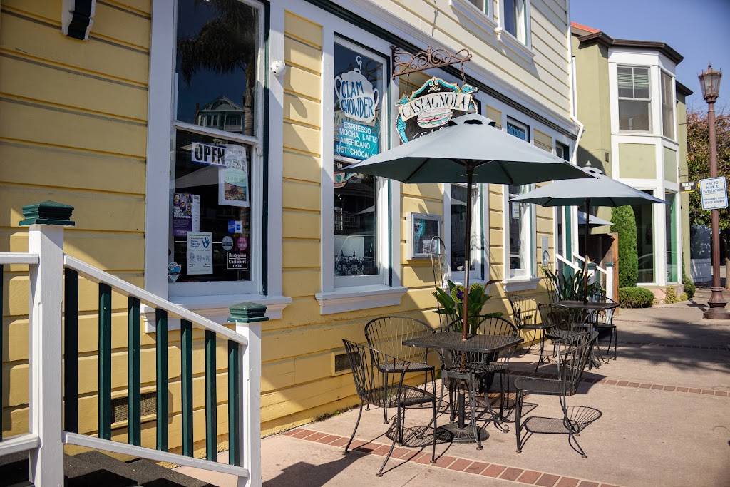 Castagnola Deli & Café | cafe | 201 Monterey Avenue C-D, Capitola, CA 95010, USA | 8315157979 OR +1 831-515-7979