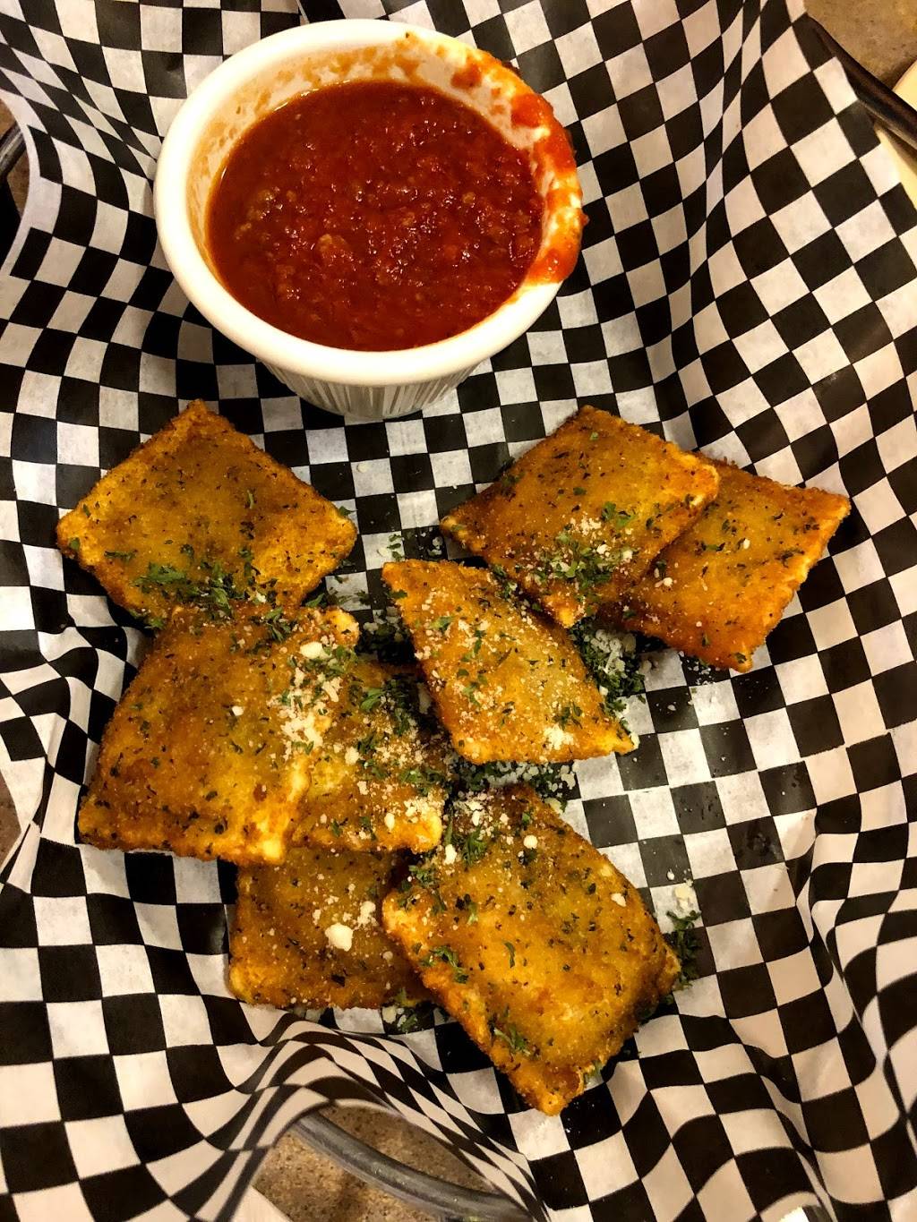 Pinos Pizza & Italian Restaurant | restaurant | 7809 Richmond Hwy, Appomattox, VA 24522, USA | 4343522122 OR +1 434-352-2122