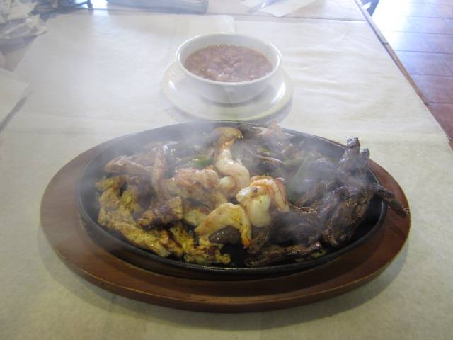 Restaurant Sonoras Grill | restaurant | Calle Coahuila 8070, Zona Nte., 22000 Tijuana, B.C., Mexico | 016646853616 OR +52 664 685 3616