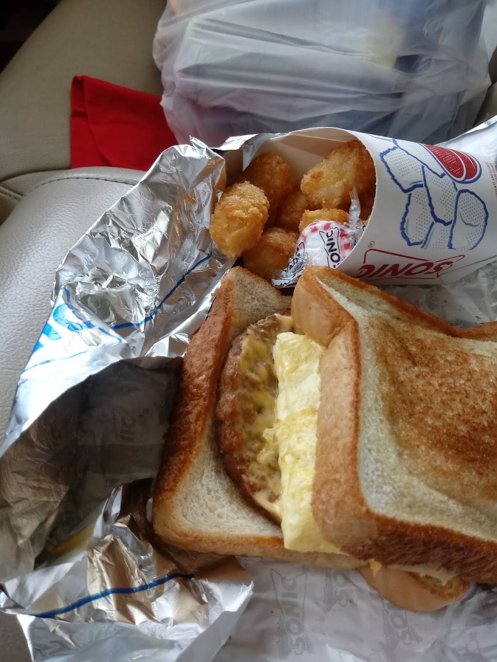 Sonic Drive-In | restaurant | 175 N Valley Pkwy, Lewisville, TX 75067, USA | 9724200544 OR +1 972-420-0544