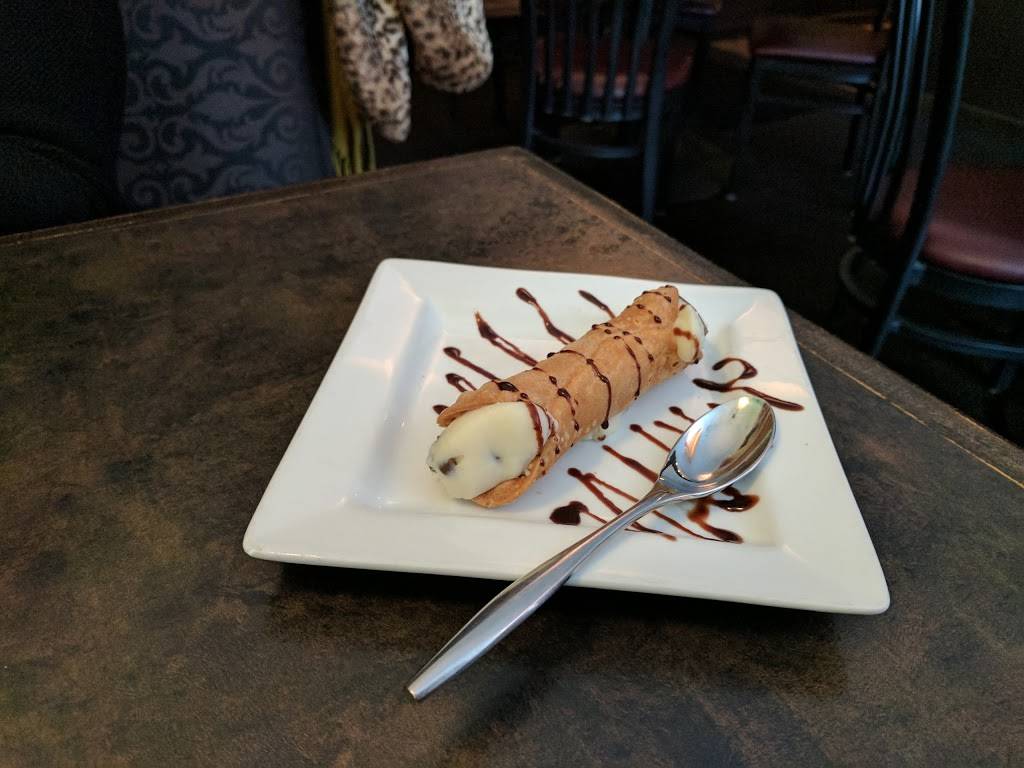 La Vita Bistro | meal takeaway | 102 S Howell St, Pinckney, MI 48169, USA | 7348781111 OR +1 734-878-1111