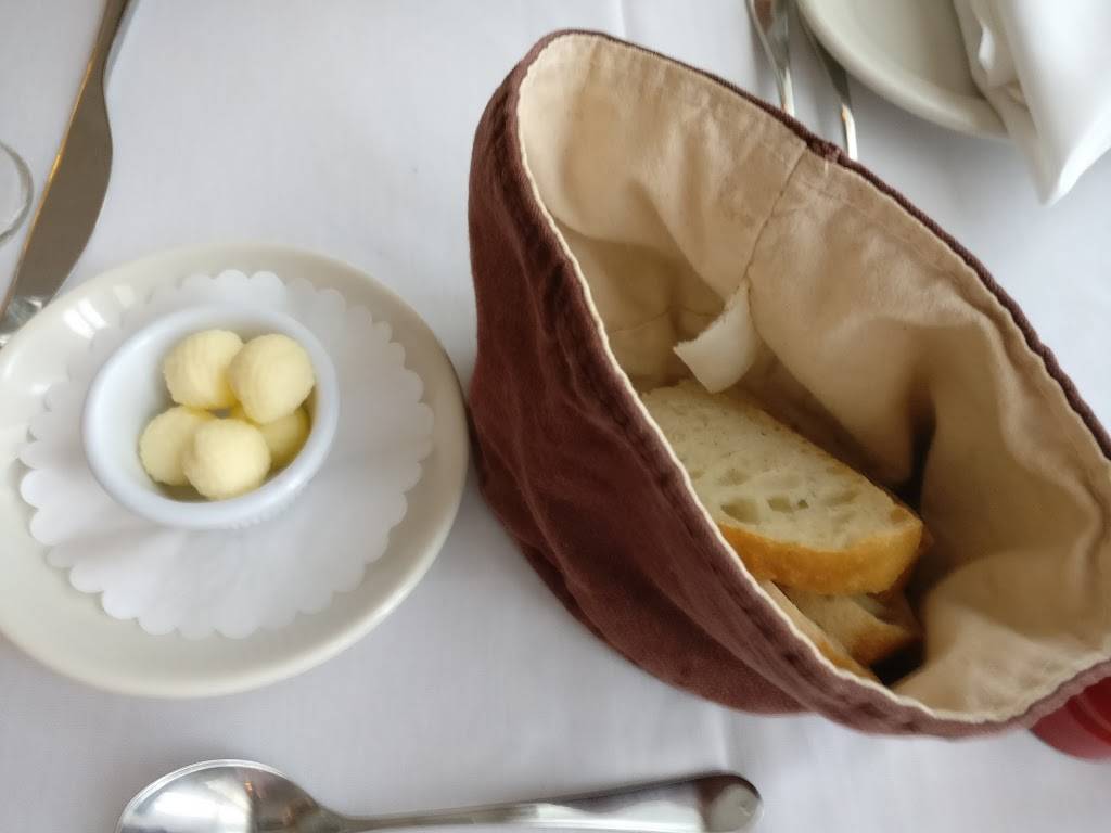 Mountainside Restaurant at Catskill Mountains Resort | restaurant | 211 Mail Rd, Barryville, NY 12719, USA | 8454560195 OR +1 845-456-0195