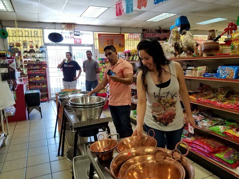 La Moreliana Meat Market | restaurant | 1510 Callaghan Rd, San Antonio, TX 78228, USA | 2104321364 OR +1 210-432-1364